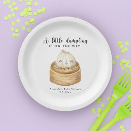 Ein kleines Knödel ist auf dem Weg Babydusche Pappteller