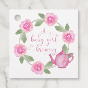Ein kleines Mädchen braut rosa Teekanne Blumenreat Geschenkanhänger