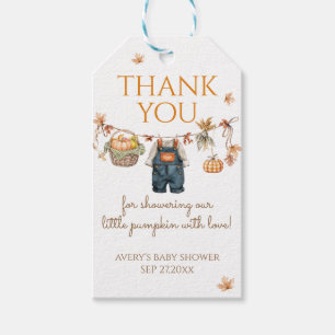 Ein kleines Pumpkin Rustic Boho Fall Baby Dusche Geschenkanhänger