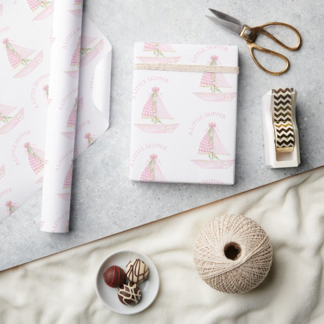 Ein kleines Skipper Pink Sailboat Moderne Babydusc Geschenkpapier (Kunsthandwerk)
