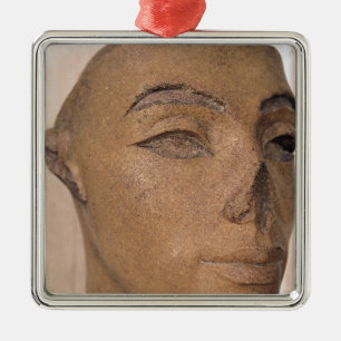 Ein königlicher Kopf, vielleicht von Nefertiti, Ornament Aus Metall