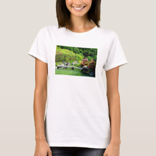 Ein Kyoto, Japan Garden auf einem T-Shirt
