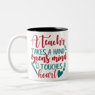 Ein Lehrer macht sich Gedanken und Touchs ein Ohr Zweifarbige Tasse