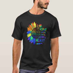 Ein Lehrer nimmt eine Hand, öffnet einen Geist und T-Shirt