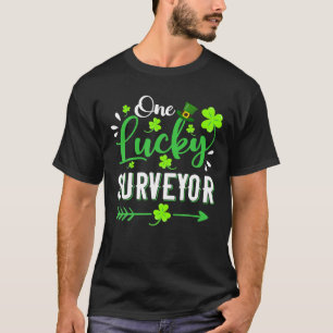 Ein Lucky Surveyor Kleeblatt Leprechaun Hat St Pat T-Shirt