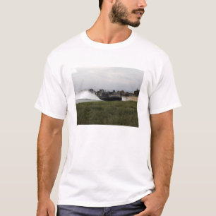 Ein Luftpolster eines Landefahrzeugs kommt an Land T-Shirt