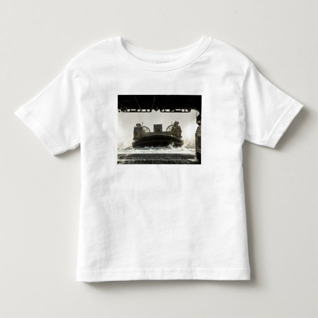 Ein Luftpolster für das Landefahrzeug bereitet sic Kleinkind T-shirt (Vorderseite)