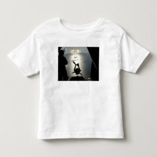 Ein Luftwaffe pararescueman Kleinkind T-shirt