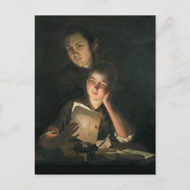 Ein Mädchen, das einen Brief von Candlelight liest Postkarte (Vorderseite)