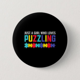 Ein Mädchen, das Rätsel-Rätsel-Horror liebt Button