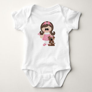 Ein Mädchen und ihr Hund. Baby Strampler