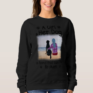 Ein Mädchen und ihr Hund eine Anleihe, die nicht z Sweatshirt