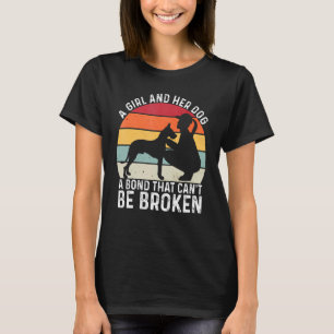 Ein Mädchen und ihr Hund eine Anleihe, die nicht z T-Shirt