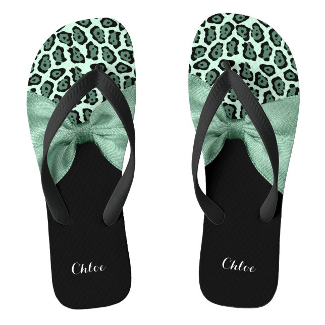 Ein mädchenhaftes, grün-jaguarisches Tierdruckplak Flip Flops (Fußbett)
