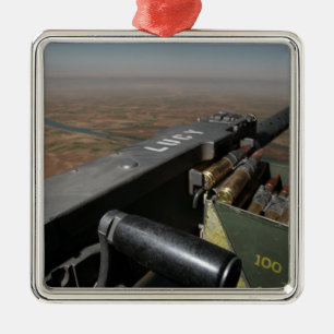 Ein Maschinengewehr mit 50 Kalibern Silbernes Ornament