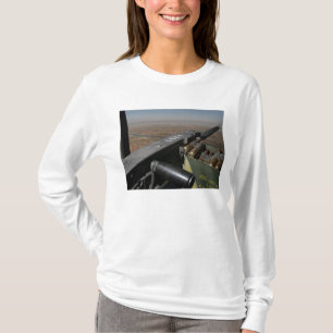 Ein Maschinengewehr mit 50 Kalibern T-Shirt