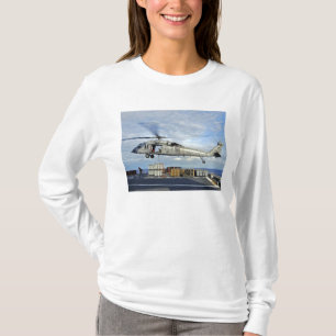 Ein MH-60S Seahawk bereitet vor sich, ammunitio zu T-Shirt