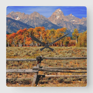 Ein Moment in Wyoming im Herbst Quadratische Wanduhr