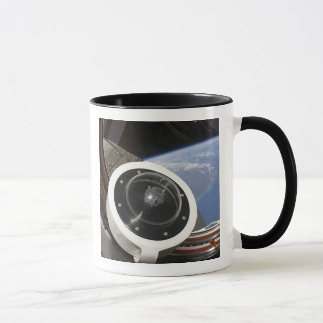 Ein Mondgestein Tasse (Rechts)