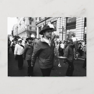 Ein Musiker am St. Patrick's Day Postkarte