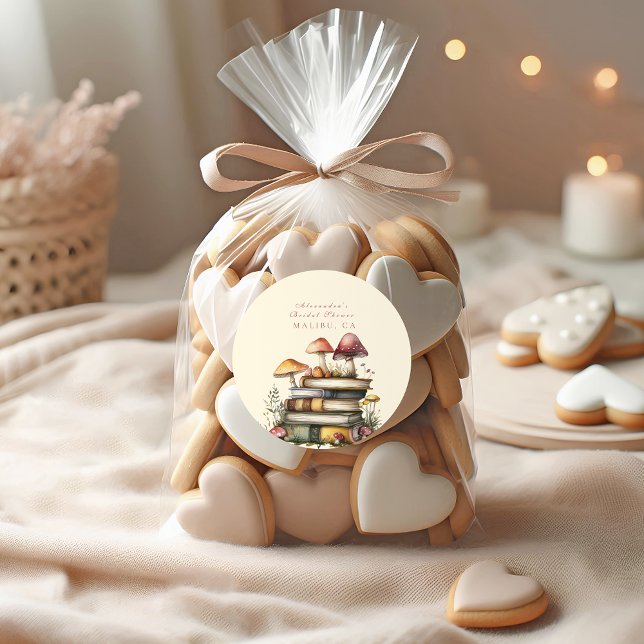 Ein neues Kapitel Wald Pilzbücher Runder Aufkleber (Von Creator hochgeladen)