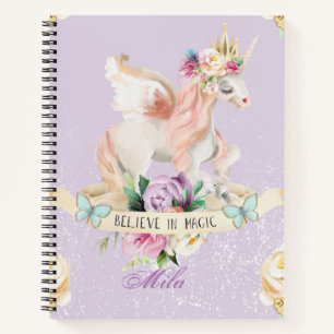Ein niedliches Einhorn mit Ihrem Namen Notizbuch