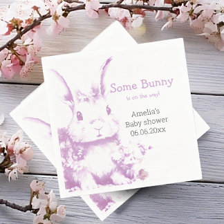 Ein paar Bunny kommt mit Baby Dusche Serviette