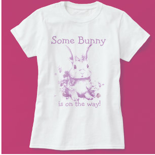 Ein paar Bunny kommt mit Baby Dusche T-Shirt