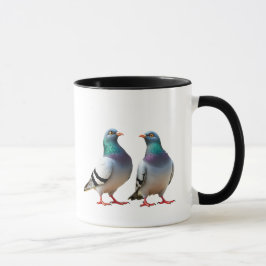 Ein Paar Tauben laufen in der Stadt herum. Tasse