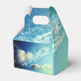 Ein paar vereinzelte Wolken Geschenkschachtel