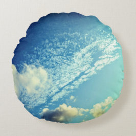 Ein paar Wolken Rundes Kissen