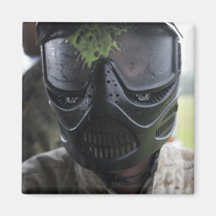 Ein Paintball rund Magnet