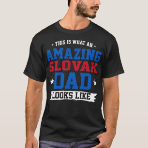 Ein Phantastischer slowakischer Vater sieht wie ei T-Shirt