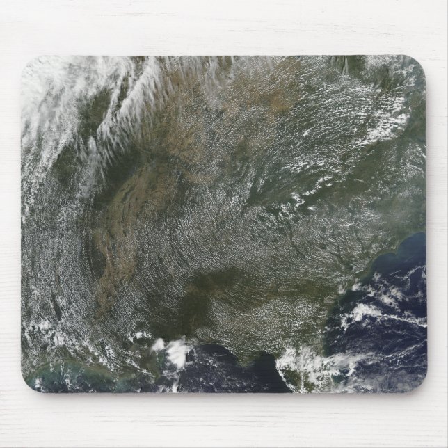 Ein pinradähnliches Muster von Hochdruckwolken Mousepad (Vorne)
