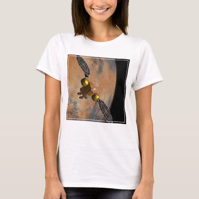 Ein Raumfahrzeug, das Mars umkreist. T-Shirt (Vorderseite)