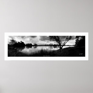 Ein Regentag in Texas Ranch Leben in Schwarz-Weiß Poster