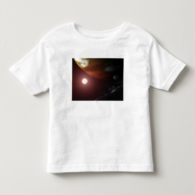 Ein riesiger Planet, der einen roten Zwergstar umk Kleinkind T-shirt (Vorderseite)
