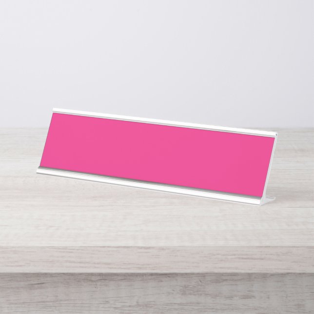 ein rosa Hintergrund mit schwarzem Rand Schreibtischnamensplakette (Vorderseite )
