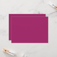 ein rosa Hintergrund mit weißem Hintergrund