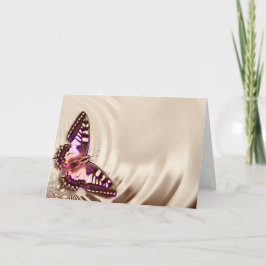 Ein rosa Schmetterling auf cremefarbenem Satin-Hin Karte
