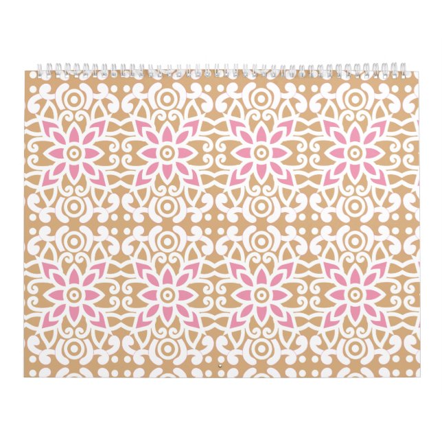 ein rosa-weiße Blume-Muster auf braunem Hintergrun Kalender (Titelbild)
