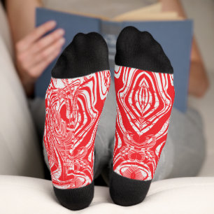 ein rot-weißes Bild eines Musters auf einem weißen Socken