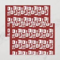 Ein roter Teppich mit texturiertem Muster ist ausg