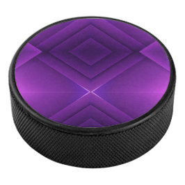 Ein rundes, violettes Hockey-Puck mit einem geomet Eishockey Puck