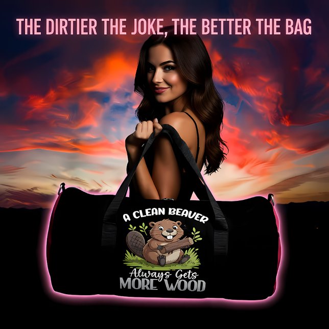 Ein sauberer Biber bekommt mehr Holz Duffle Bag (Von Creator hochgeladen)