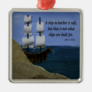 Ein Schiff im Hafen ist sicheres inspirierend Ornament Aus Metall