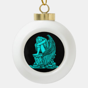 Ein schlafender Engel auf dem Stein Keramik Kugel-Ornament