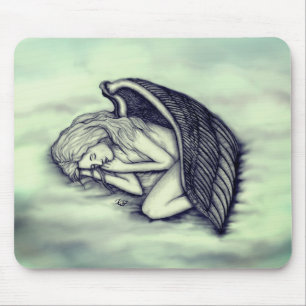 Ein schlafender Engel auf den Himmelswolken Mousepad