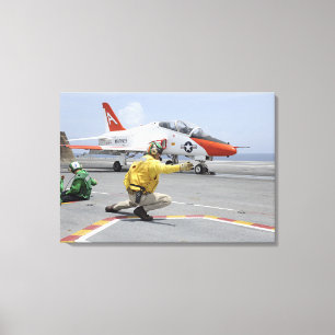 Ein Schütze an Bord des Flugzeugträgers Leinwanddruck