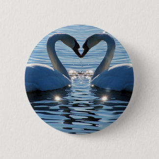 Ein Schwan-Herz-Kuss, Reflexionen der Liebe Button